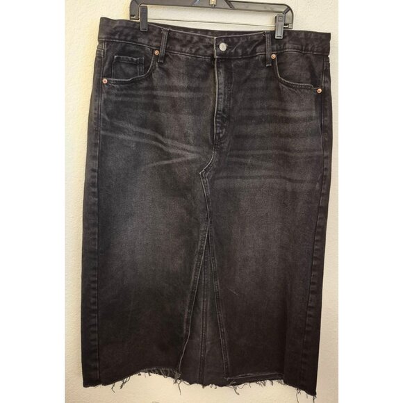 Old Navy Washed Black Distressed Denim Maxi Skirt High Slit 100% Cotton Sz 20 GU - Picture 1 of 9